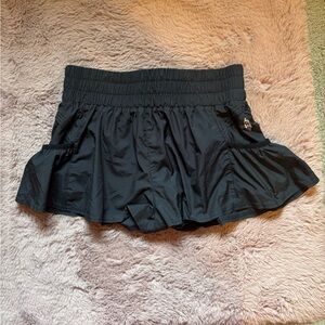 Free People Movement Get Your Flirt On Shorts in Black Size Small Women’s
